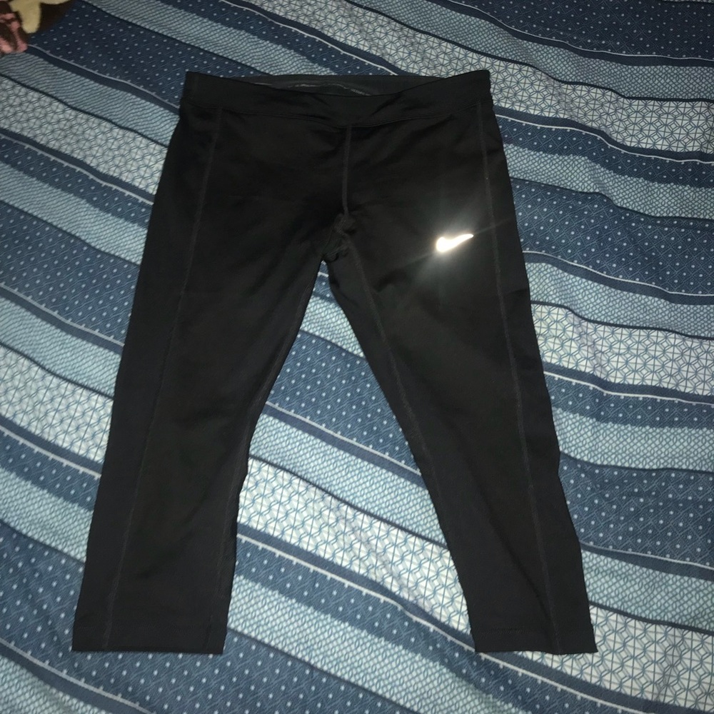 Nike black tights dri-fit (capris)